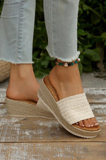 Load image into Gallery viewer, White Boho Woven One Band Wedge Slippers
