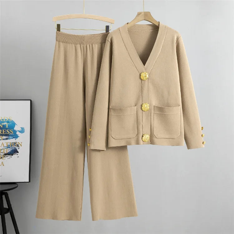 2-Piece Knit Lounge Set with Gold Button Detail – Cozy Meets Chic