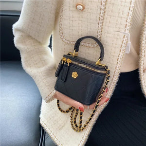 Small Shoulder Bucket Mini Bag Crossbody with Metal Chain – Trendy and Versatile Handbag