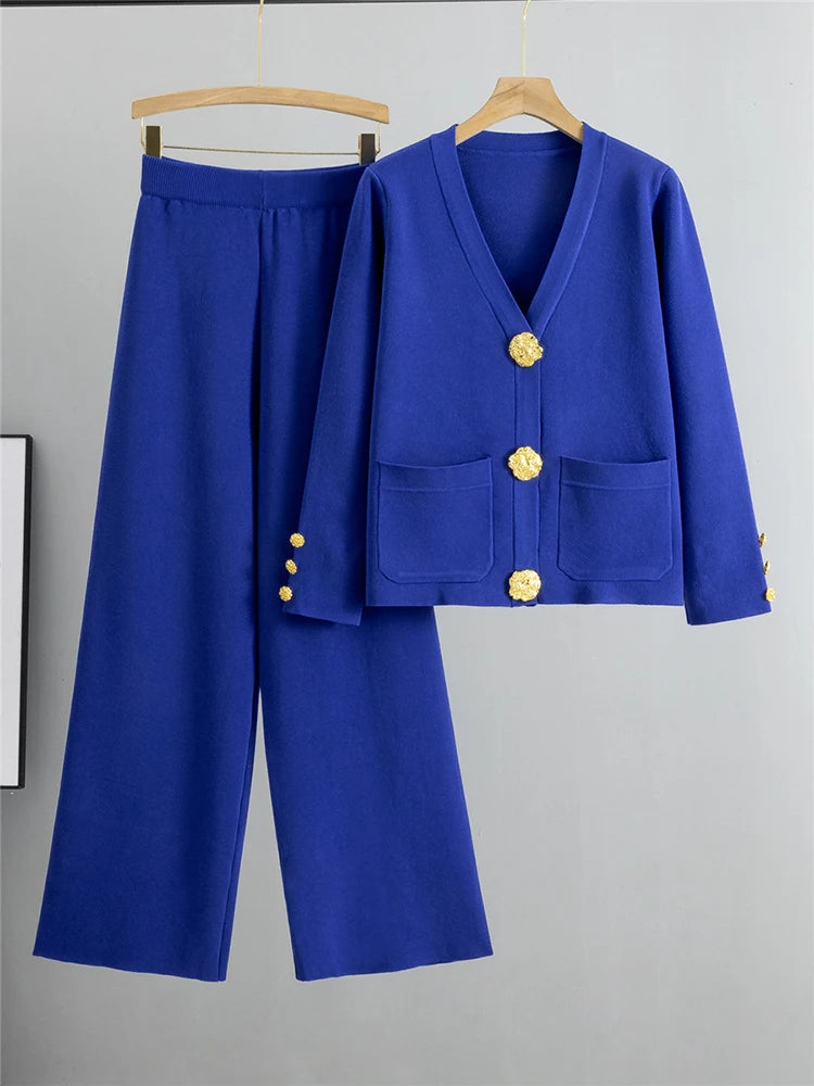 2-Piece Knit Lounge Set with Gold Button Detail – Cozy Meets Chic