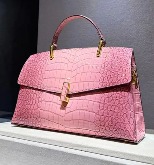 Shell-Shaped Crocodile Pattern Leather Bag – Luxe Texture, Bold Silhouette