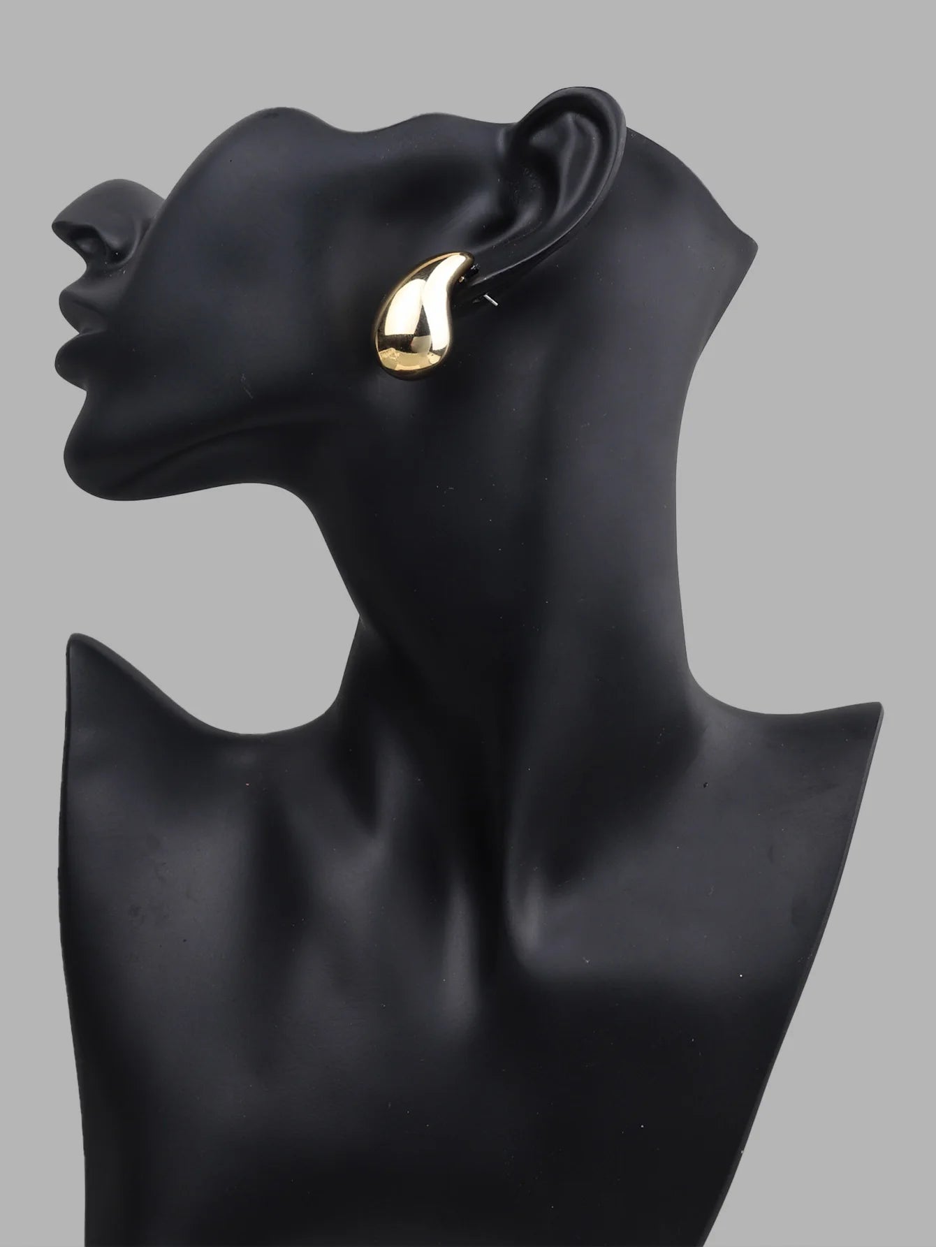 Bold Glow Chunky Hoop Earrings – Luxe Shine, Everyday Vibe