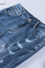 Load image into Gallery viewer, Distressed Frayed Hem Cropped Jeans Pants

