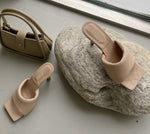 Load image into Gallery viewer, Square-Toe Heels
