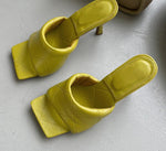 Load image into Gallery viewer, Square-Toe Heels
