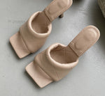 Load image into Gallery viewer, Square-Toe Heels
