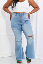 Load image into Gallery viewer, Flare Ripped Jeans
