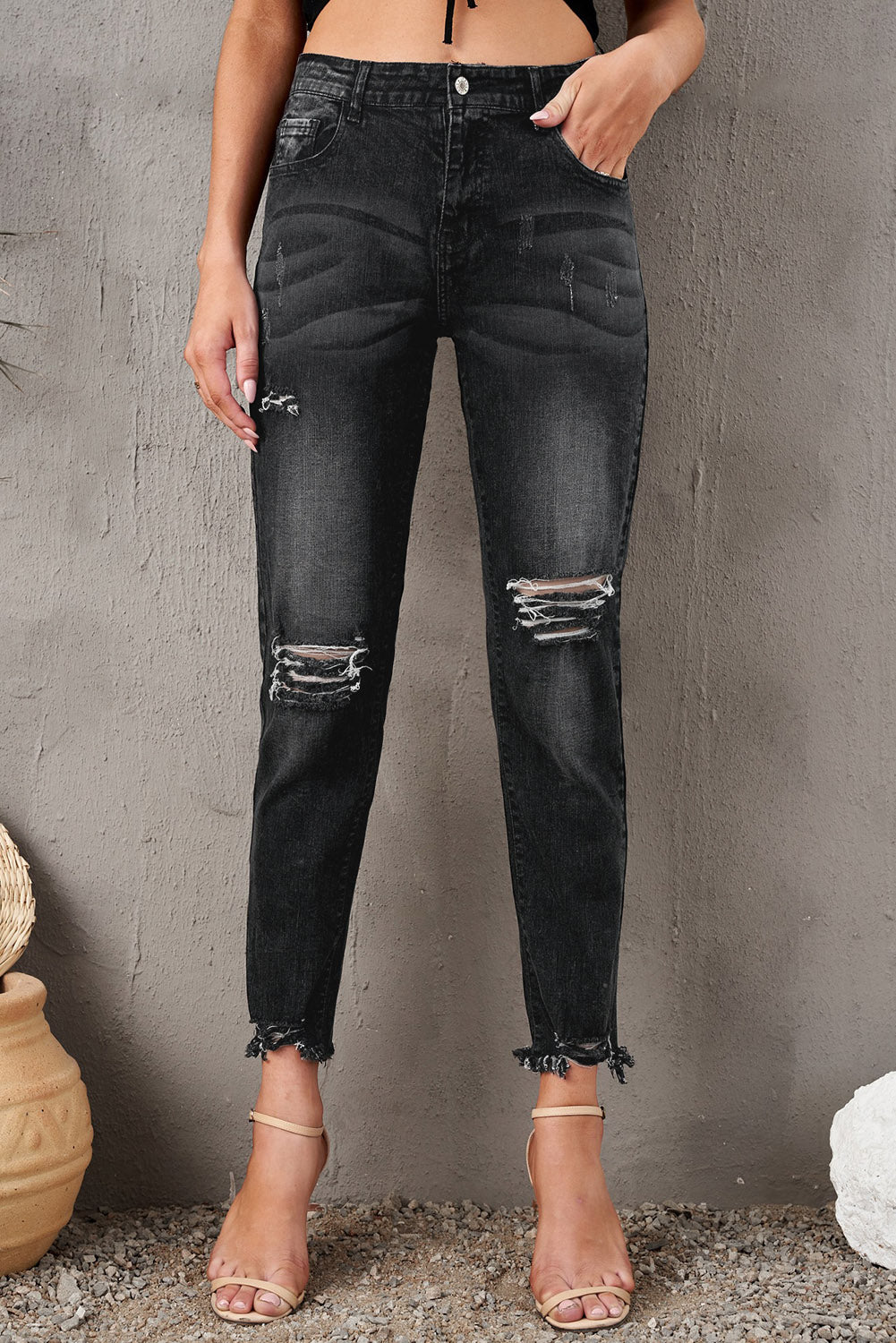 Stylish Distressed Cropped Jeans Pants
